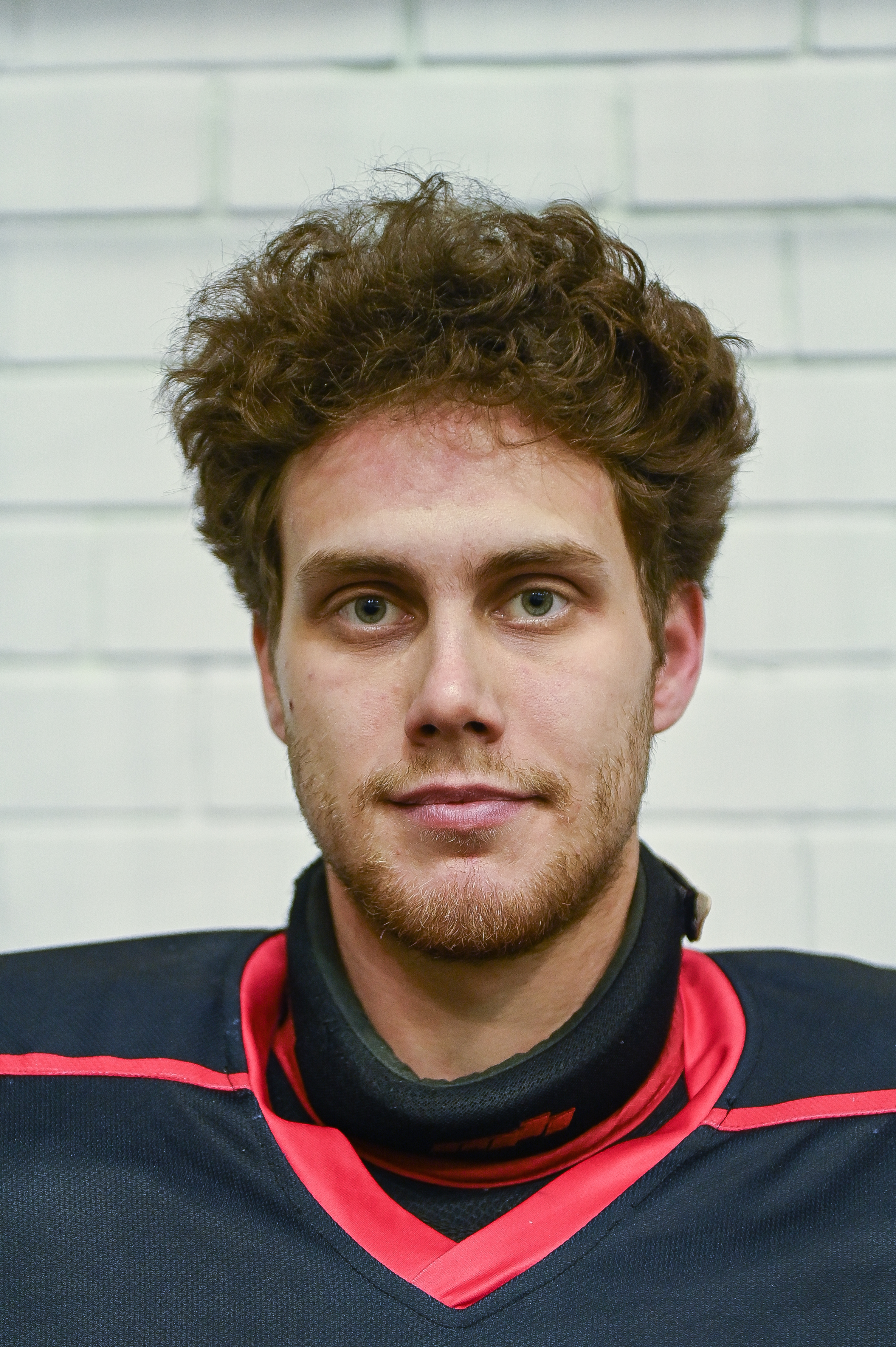 Шарпанов Виктор